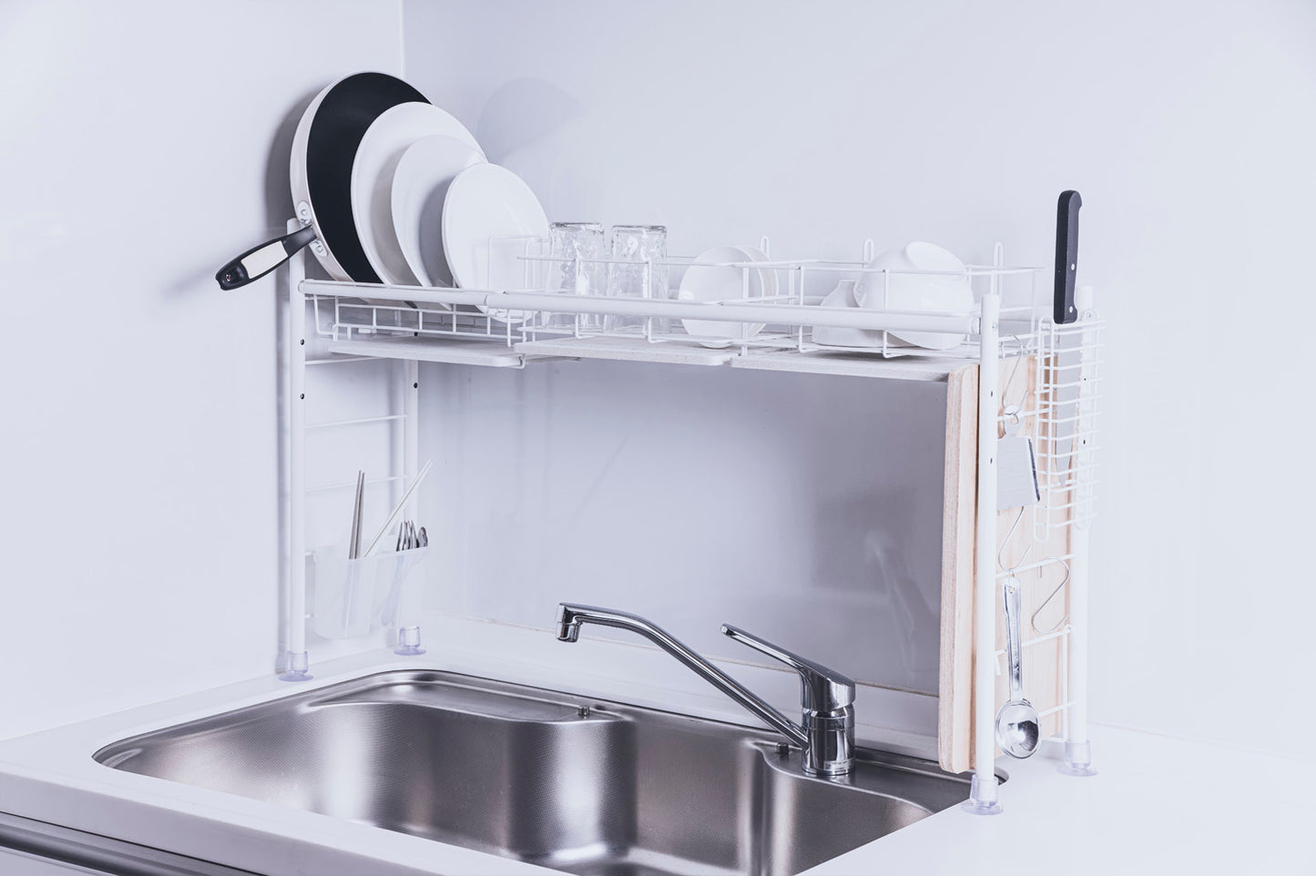 シンク上水切りラック スリムタイプ ホワイト(白)スチール仕様 【吸水モイストレー】